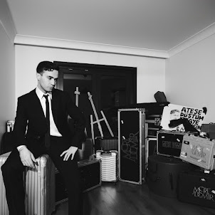 Mert Demir — Kadın